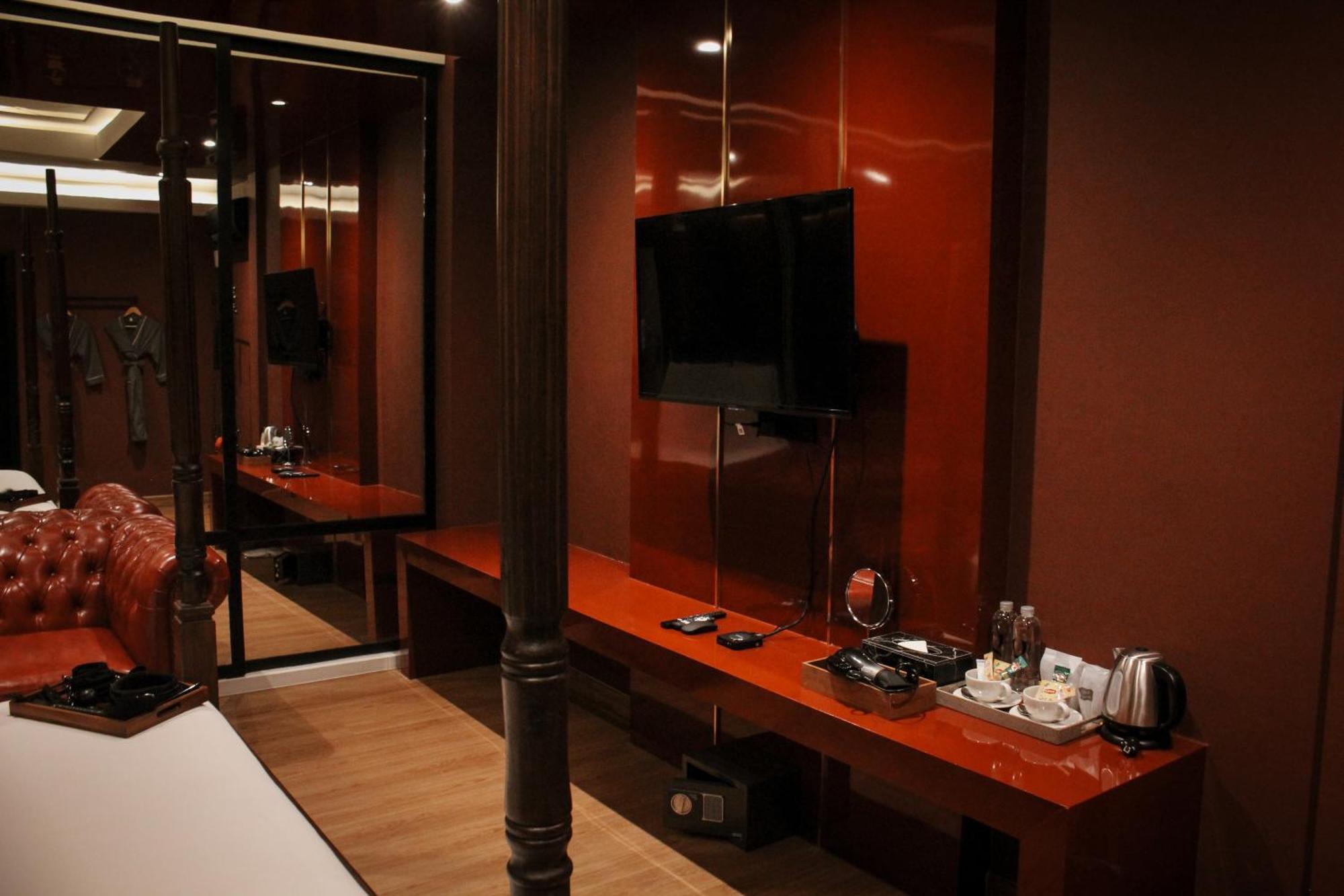 G Boutique Silom Hotel Bangkok Exteriér fotografie